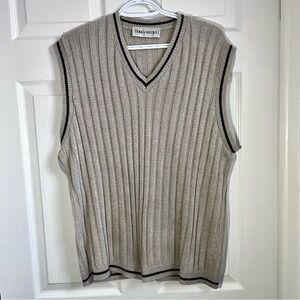 3/25$💥 Terra Nostra Knit Vest V Neck Men Large sweater beige Sleeveless